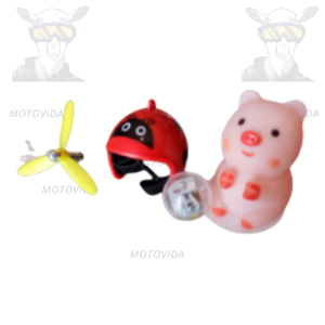 Cerdito con casco rojo